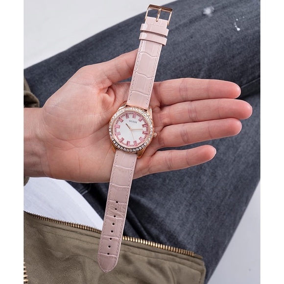 New GUESS SPARKLING PINK LIMITED EDITION 38MM PINK GENUINE LEATHER WATCH main image 6